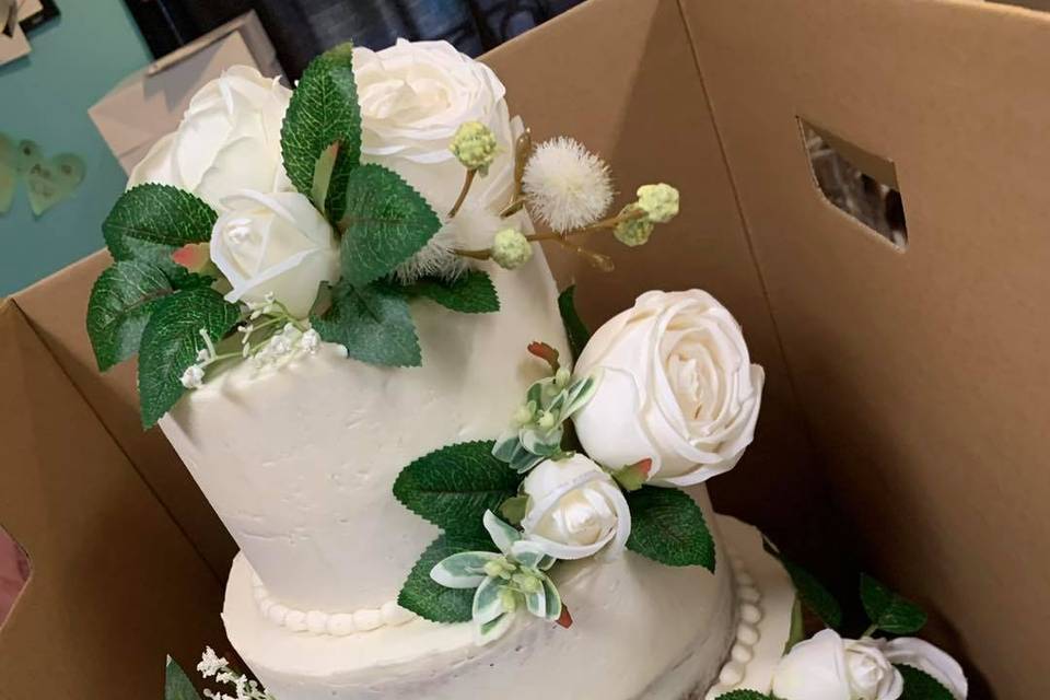 White rose wedding cake