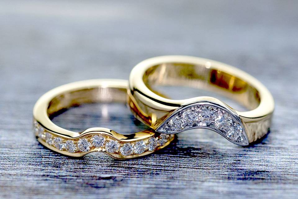 Fitted diamond wedding rings