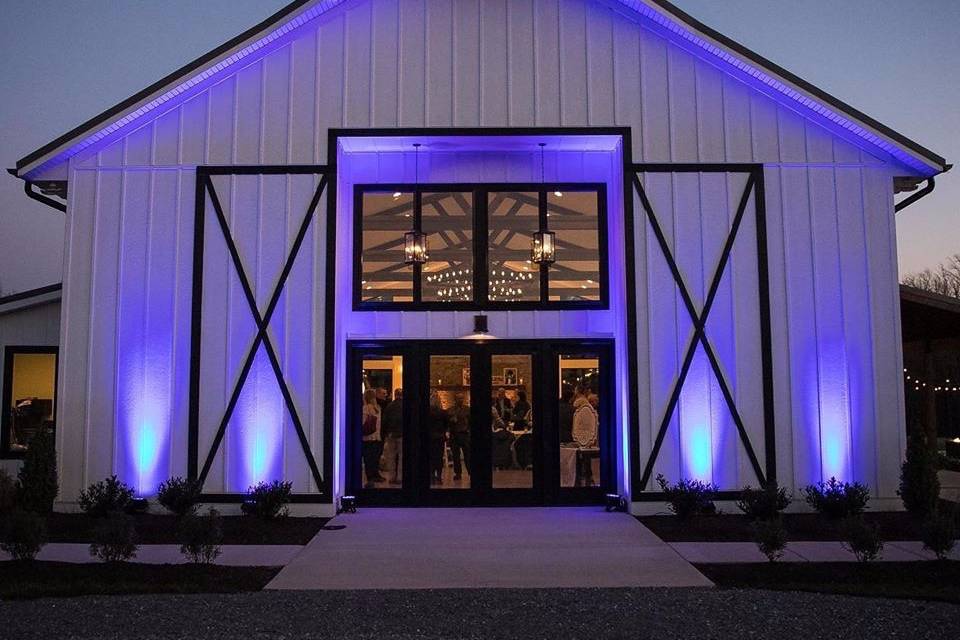 Modern barn weddings