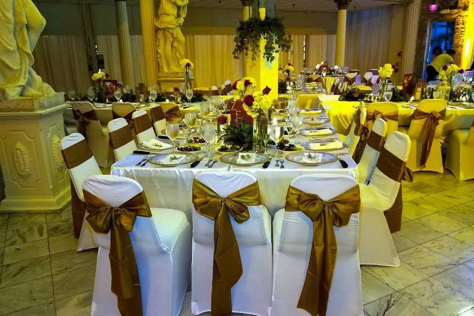 Table arrangement