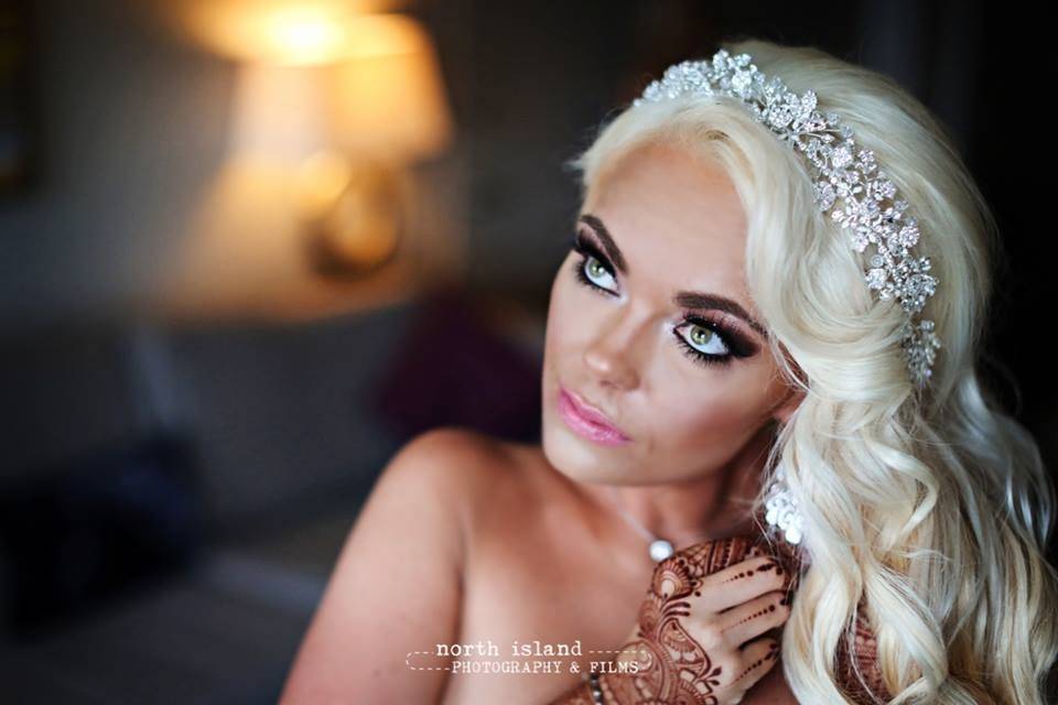 Strong bridal makeup