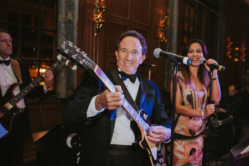 Guitar Player- Fun Times