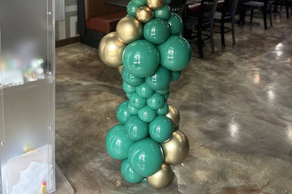 Custom Elegant Balloon Column