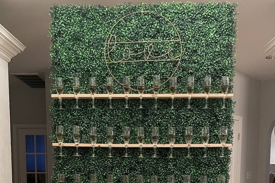 Greenery Champagne Wall