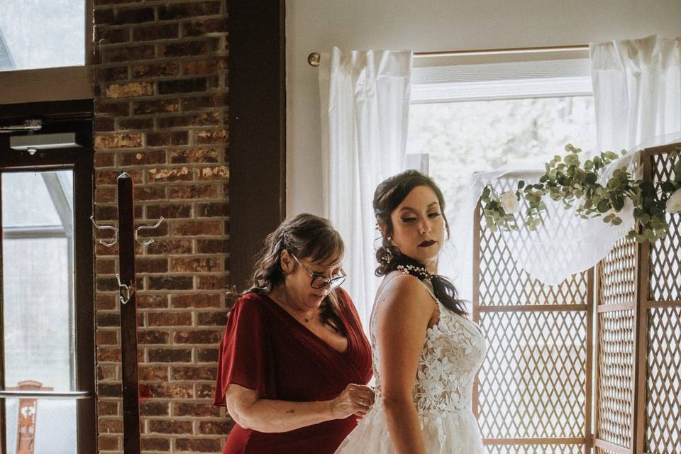 Bride and Mom