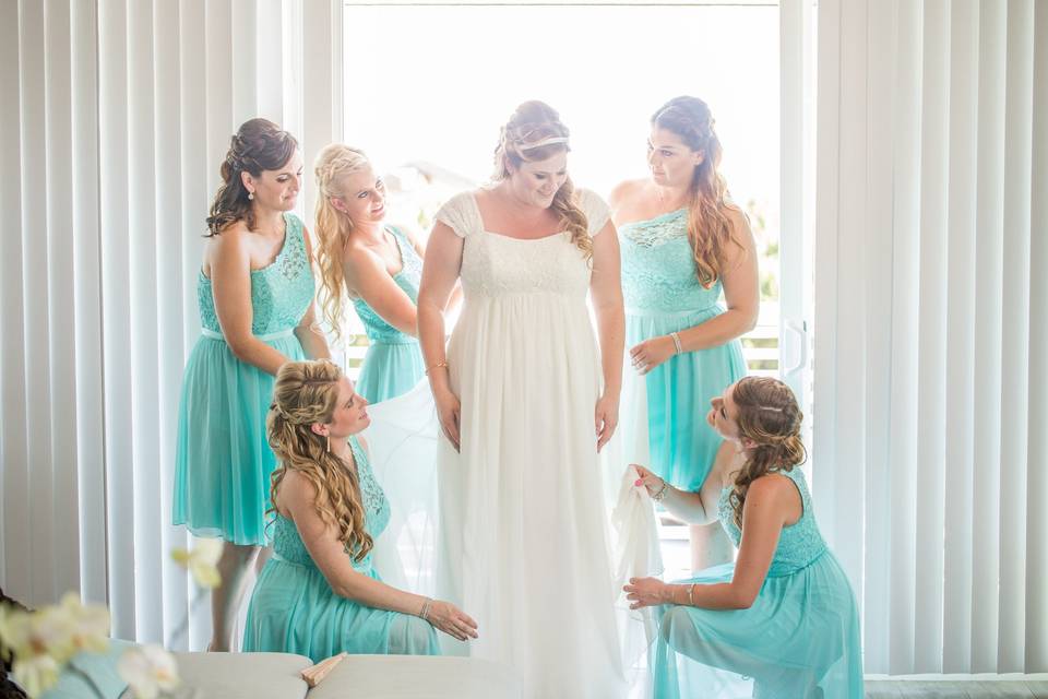 The bride with her bridesmaids