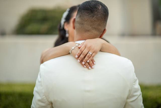 M+R Photos