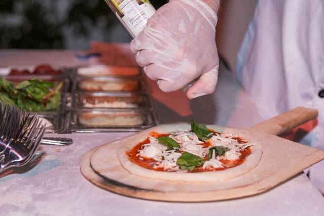 Basil Pizza Bar Los Angeles Wedding Caterer 15 Reviews