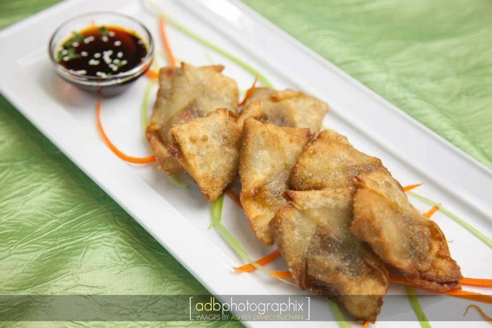 Vegetable wontons: stuffed with asian vegetables and deep fried served with hoisin sauce