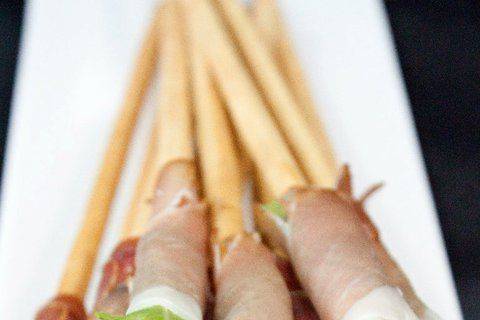 Prosciutto sticks