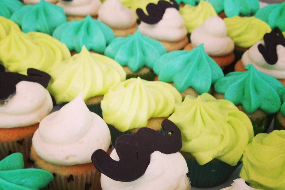 Mustache cupcakes