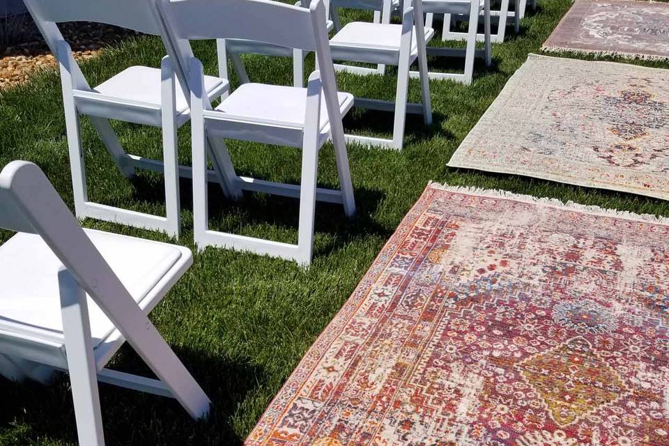 https://cdn0.weddingwire.com/vendor/122831/3_2/960/jpg/rugs6_51_138221-164677144849660.jpeg