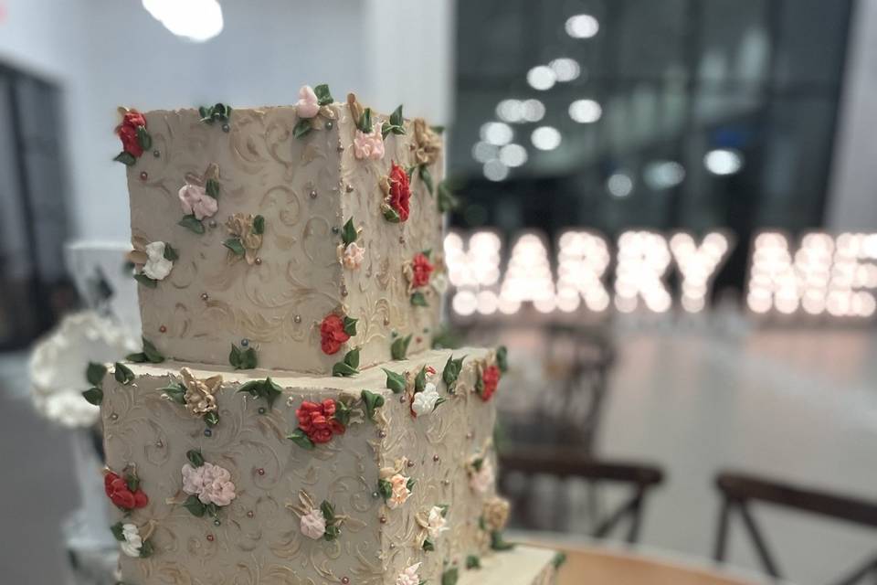 Square pallet painted cake