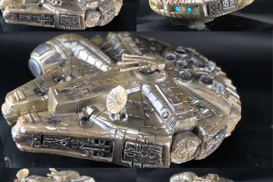 Millennium Falcon groom's cake