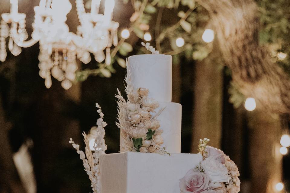 Stone Texture w/ Dried Floral