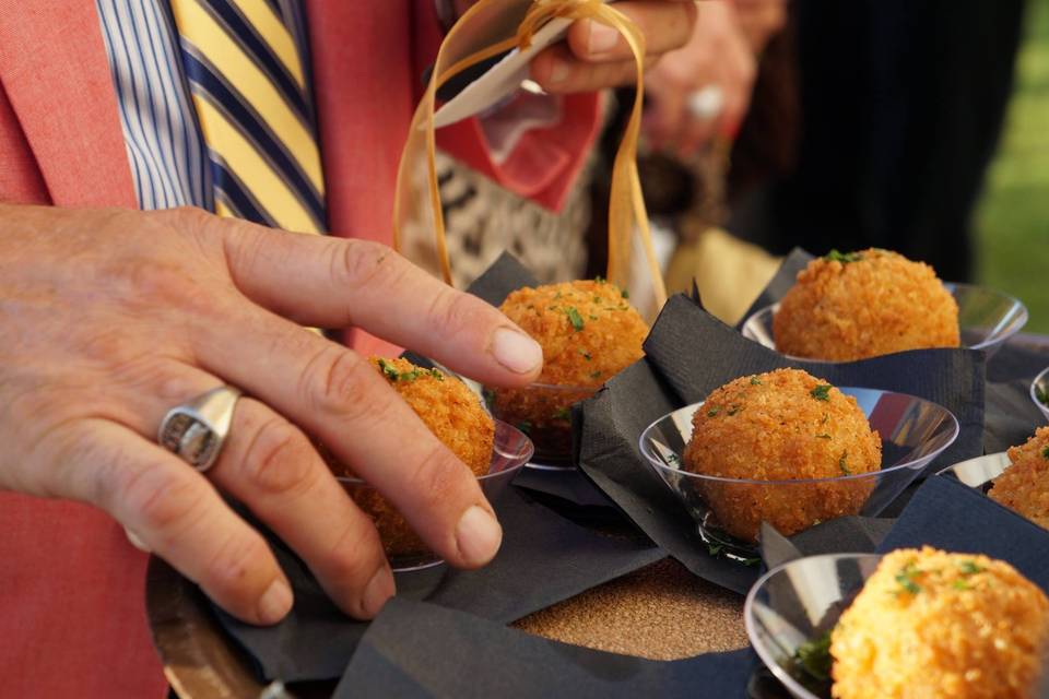 Fried Mac-and-Cheese Balls