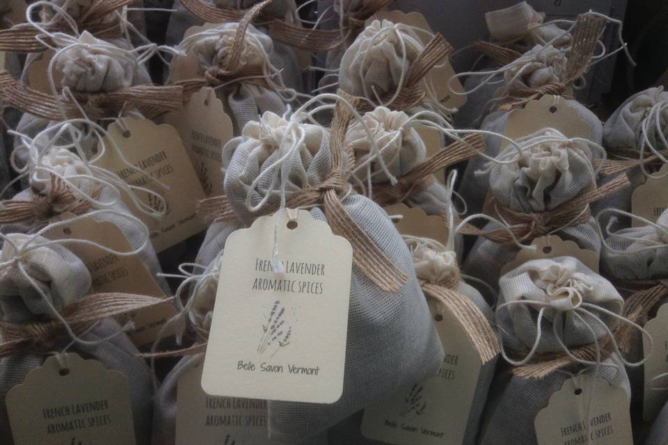 Vermont Wedding Favors Guests Will Love to Receive