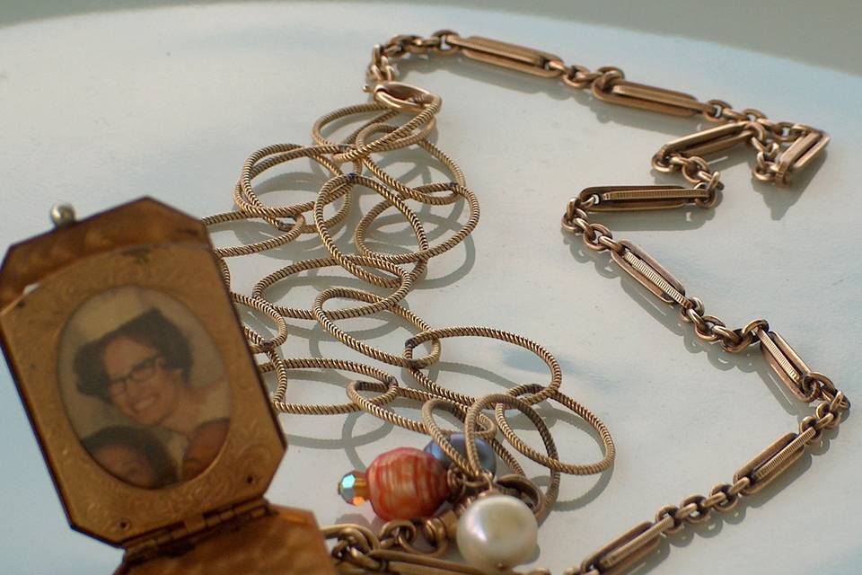 Modern Vintage locket with vintage brass watch fob chain & modern gold-filed links. Freshwater pearls dangle & picture of brides mother in locket necklace. Wear beyond your gown!