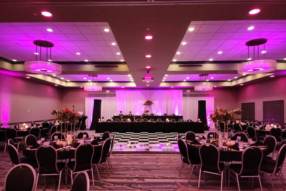 Reception w rented dancefloor