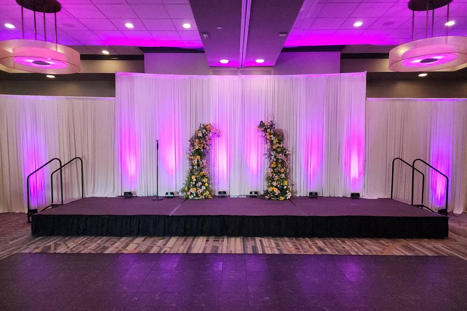 Hollywood style ceremony