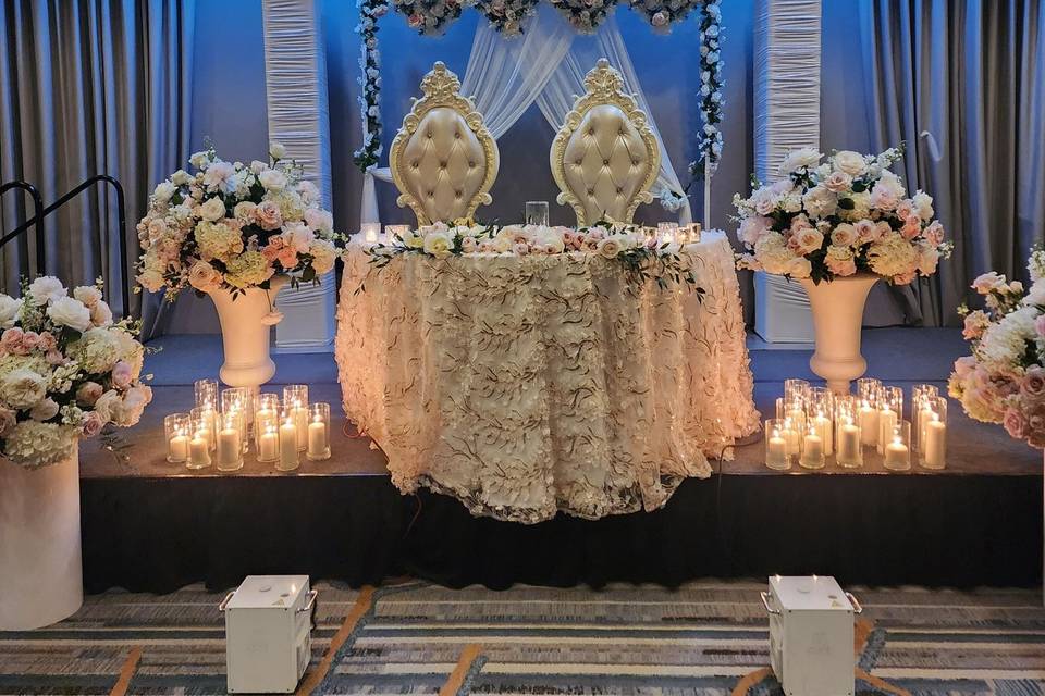Sweetheart table