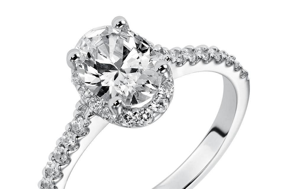 Diamond engagement ring