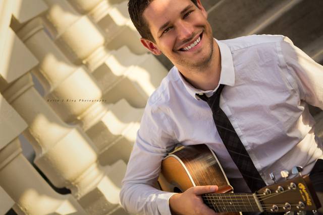 Jason Hobert - Professional Wedding Guitarist and DJ