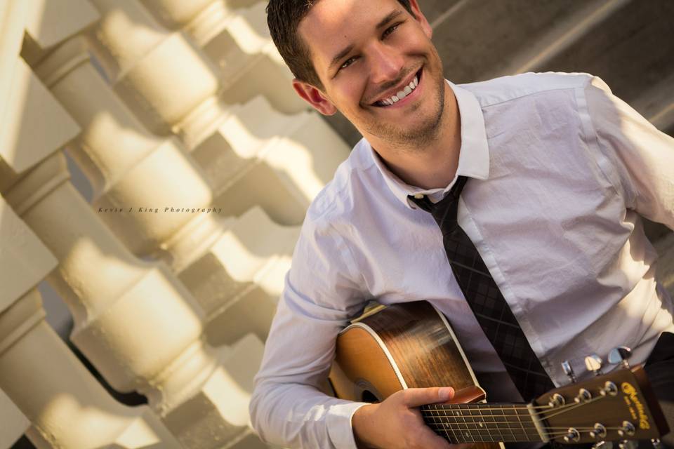 Jason Hobert - Professional Wedding Guitarist and DJ