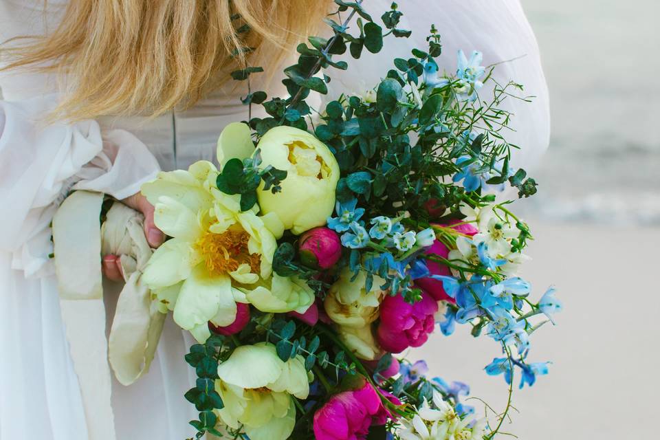 Beach wedding flowers