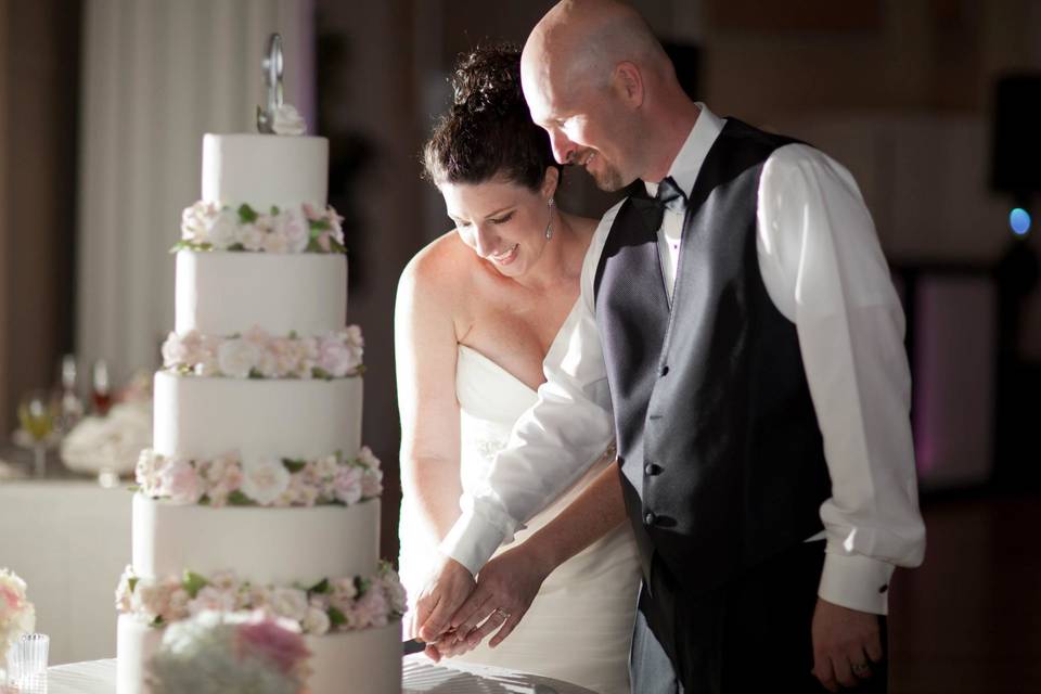 Cutting the cake