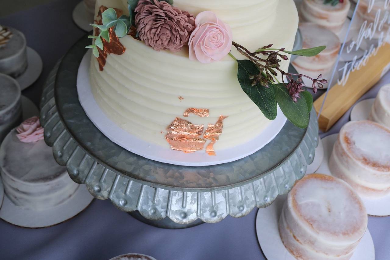 3 Sweet Girls Cakery Wedding Cakes Cincinnati Oh Weddingwire