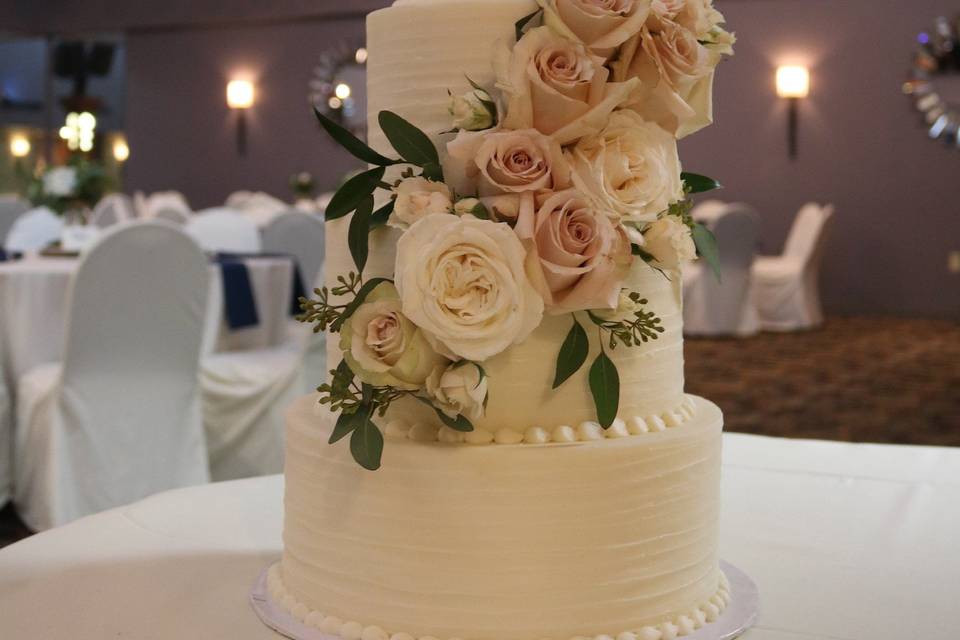 4 Tier Wedding Cake with Roses