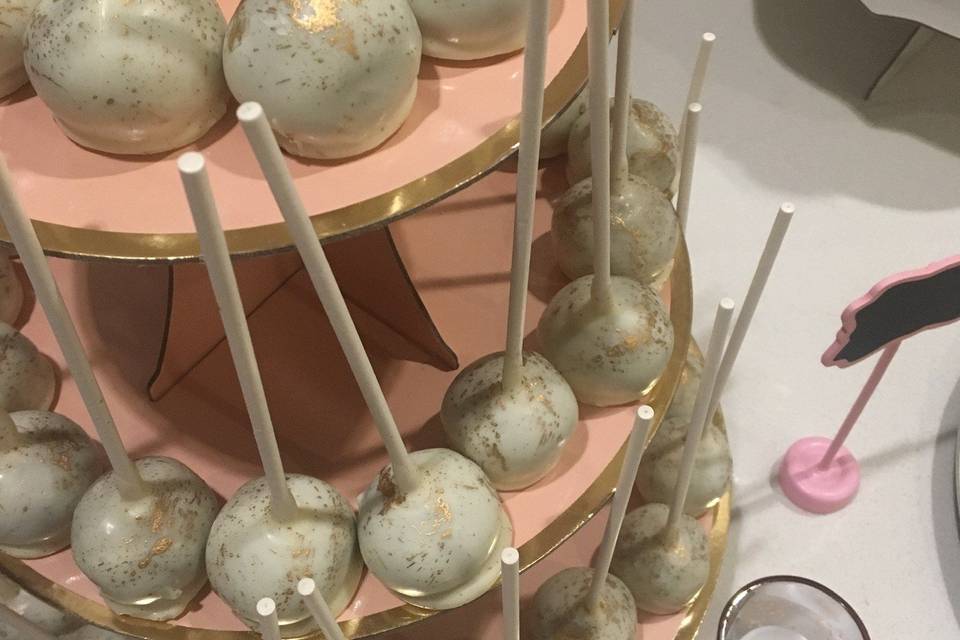 White and Gold Cake Pops
