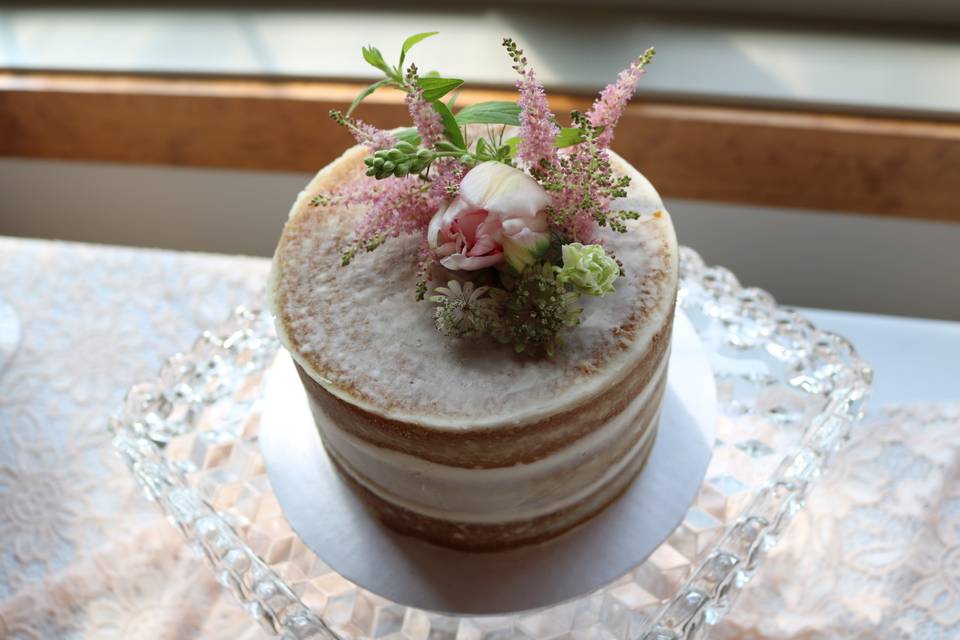 Naked Cake with Fresh Flowers