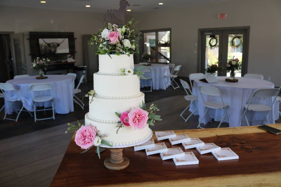 Grey, White and Gold Cake