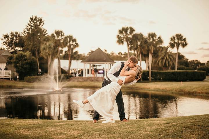 Newlyweds behind Courtyard