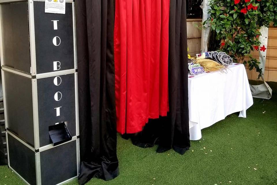 Go Foto Yourself Photo Booths