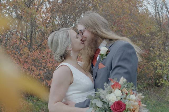 Fall kiss