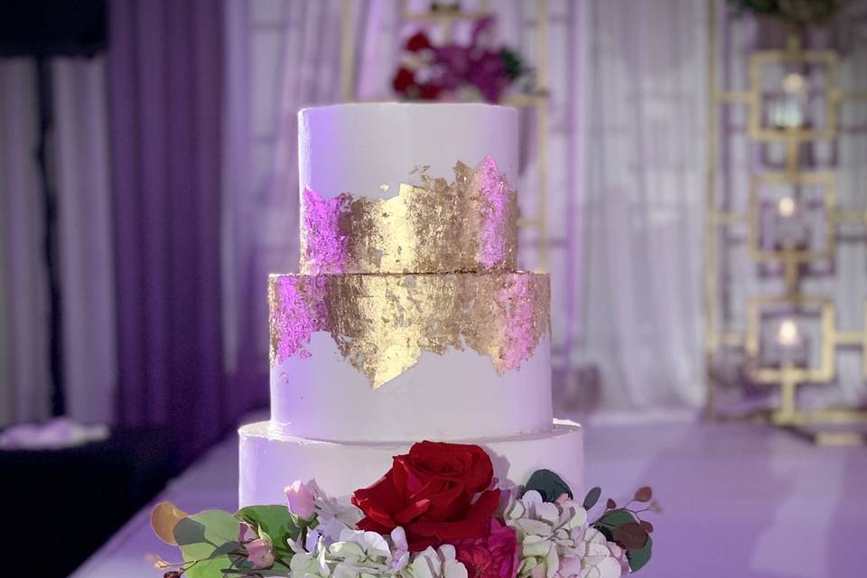 Eggless Wedding Cake