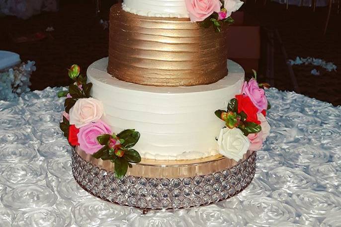 Unique wedding cake