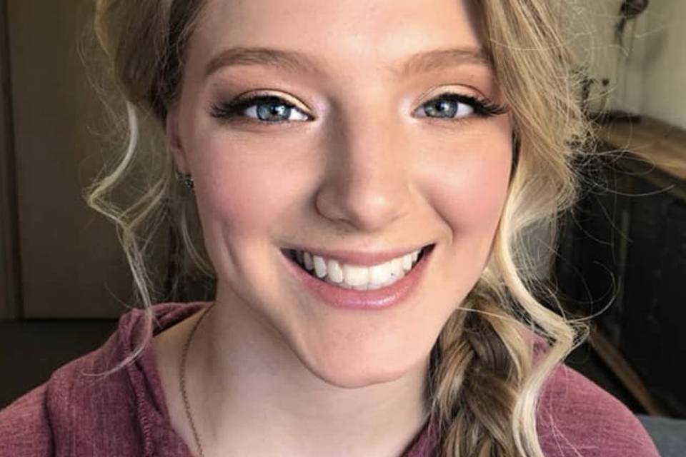 Soft bridesmaid glam