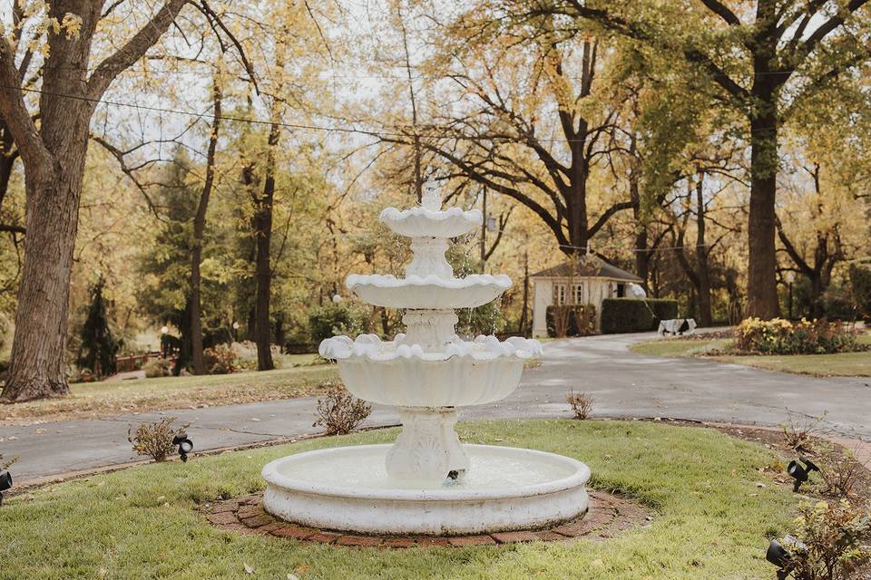 Fountain outside reception hal