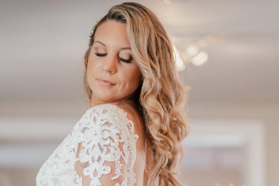 Close up Bombshell Bride