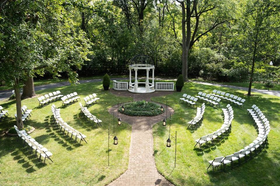 The outdoor ceremony set up