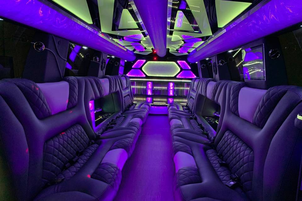 Infiniti QX80 Limo