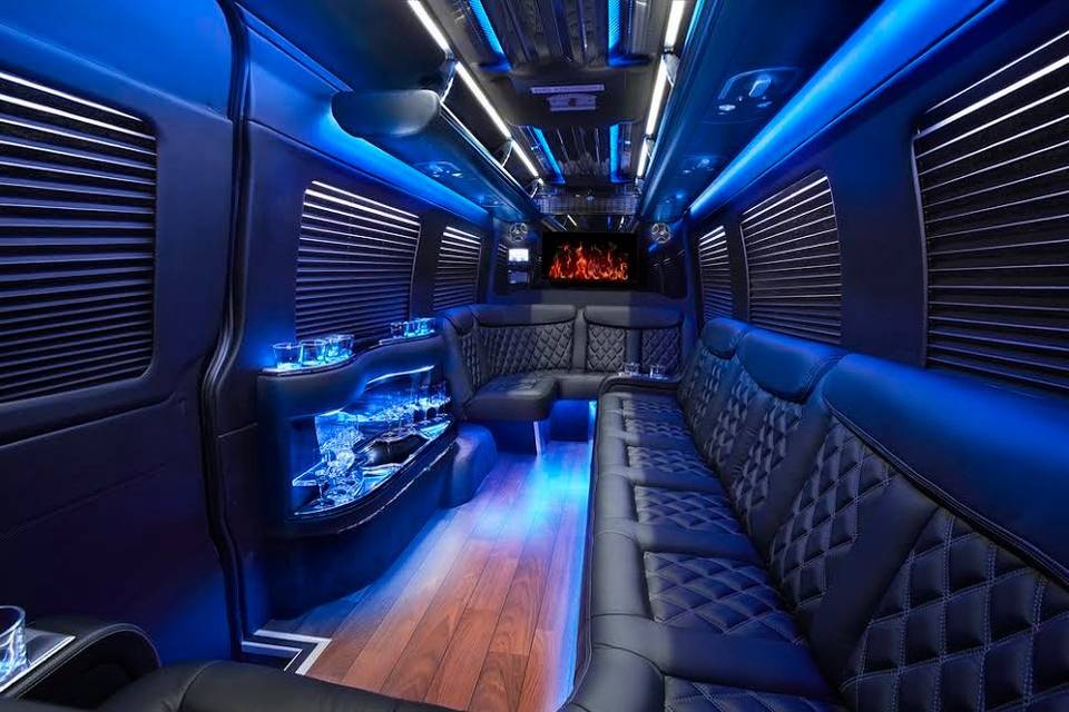 Mercedes Sprinter Limo!