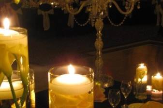 Candle table centerpiece