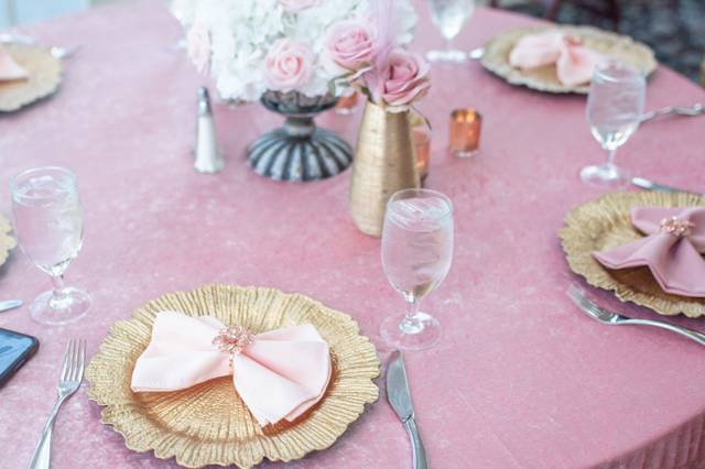 Guest Table Setting