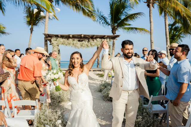 ParadiseWeddings.com