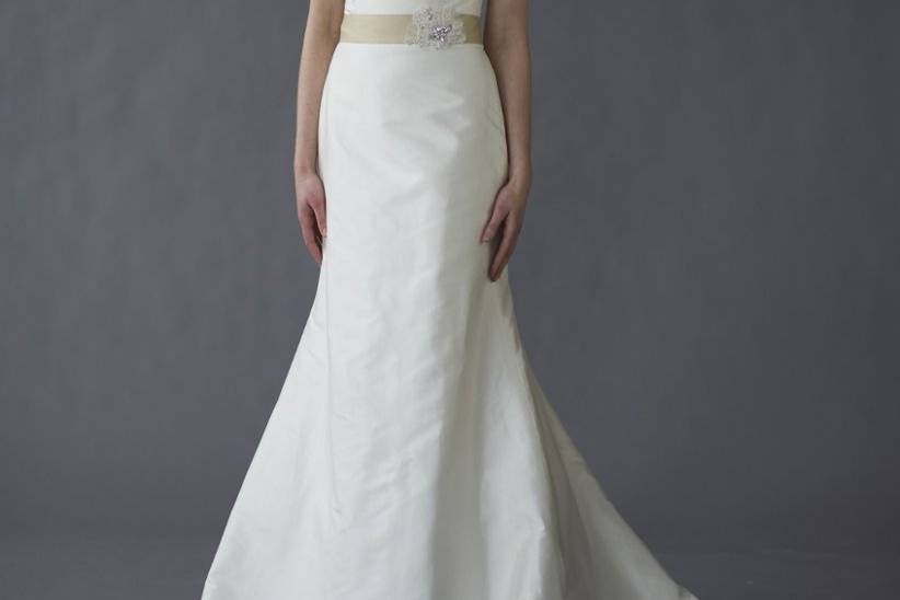 Caroline Devillo - Elizabeth- A vision in ivory, this Caroline Devillo dupioni-silk gown owes its breathtaking minimalist beauty to a sweetheart neckline and a graceful, fluted skirt with a chapel train.